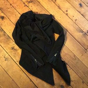 Lululemon jacket/warm sweatshirt